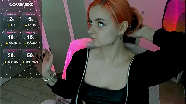 Fire Bestie online show from November 7, 2025, 1:44 pm