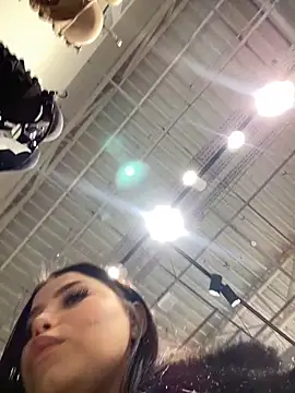 Chloe  Moon online show from February 4, 2025, 1:38 pm