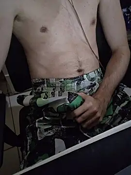 OliverWtdh online show from February 12, 2026, 6:36 pm