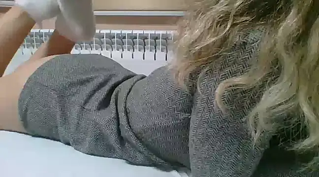 Emma 99 online show from February 1, 2025, 2:34 pm