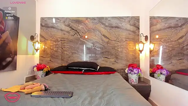 Analiasmith89 online show from March 4, 2025, 2:27 am