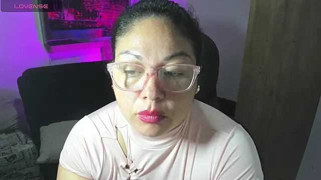 Snapshot of jessicarabbit_1 chatting on May 15, 2026, 11:01 pm jessicarabbit 1 online show from May 15, 2026, 11:01 pm