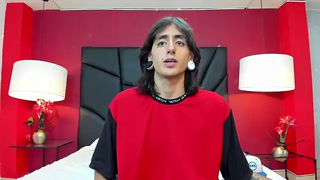 Snapshot of Matthew_Dixonn chatting on December 3, 2024, 4:14 am Matthew Dixonn online show from December 3, 2024, 4:14 am