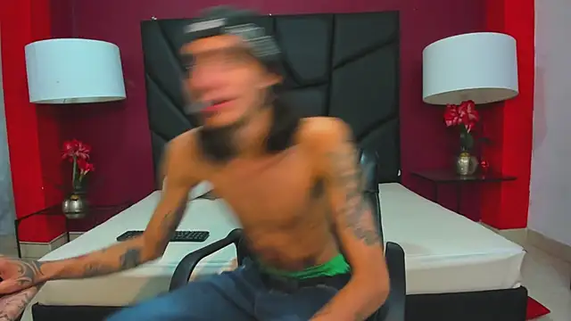 Snapshot of Matthew_Dixonn chatting on January 4, 2025, 4:44 am Matthew Dixonn online show from January 4, 2025, 4:44 am