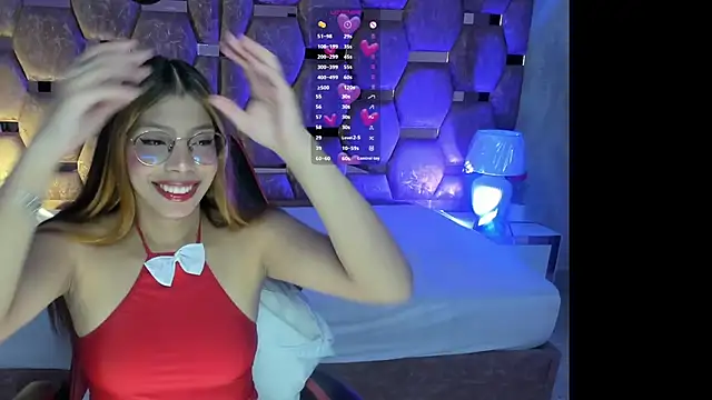 LunaAridi online show from March 16, 2026, 9:52 pm