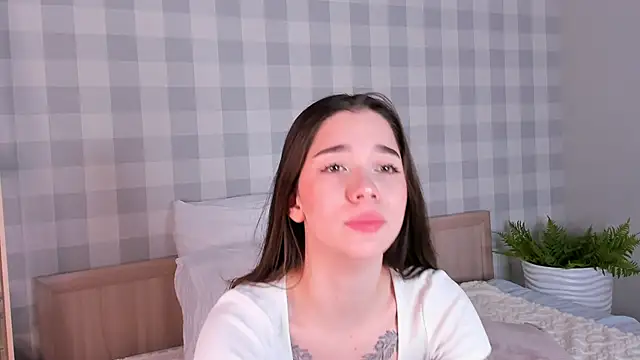 Butterflys1268 online show from December 4, 2024, 3:37 am