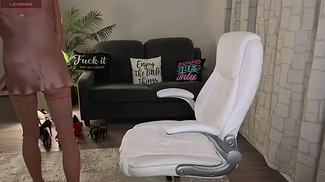 YourMarthaMayer online show from September 30, 2025, 1:27 pm