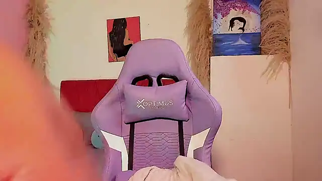 Snapshot of juli_2tyes chatting on February 12, 2026, 3:01 am juli 2tyes online show from February 12, 2026, 3:01 am