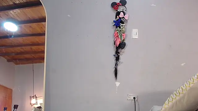 Luna Florez online show from January 29, 2025, 7:32 pm