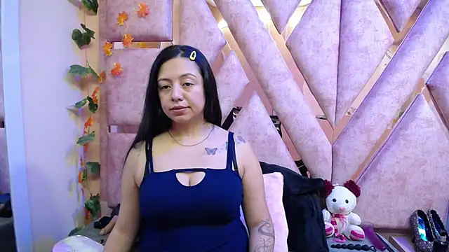 Snapshot of slut_anal_ chatting on February 11, 2026, 8:25 pm slut anal online show from February 11, 2026, 8:25 pm