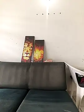 Scarlett-Leh online show from February 3, 2026, 4:12 pm