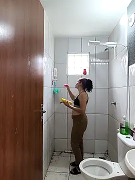 Scarlett-Leh online show from February 6, 2026, 1:58 pm