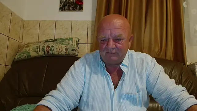 fullballs6 online show from September 11, 2025, 12:55 am