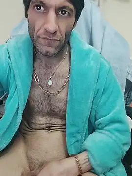 Snapshot of Aktorihann@xh chatting on April 3, 2026, 3:37 am Aktorihannxh online show from April 3, 2026, 3:37 am