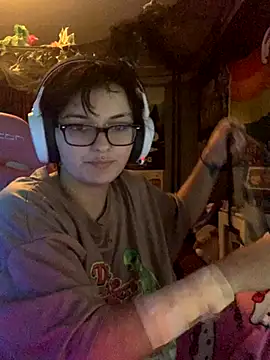 space g1rl online show from November 4, 2025, 6:18 pm