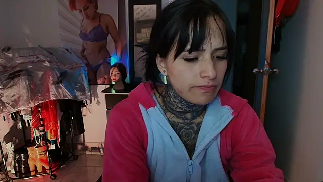 TinnaDawsom online show from February 11, 2026, 12:15 am