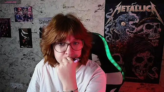 Rudy 02 online show from April 24, 2026, 1:57 pm