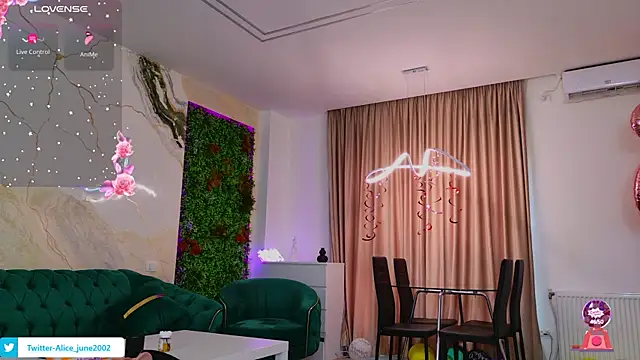 emily bloom online show from March 21, 2025, 5:32 am