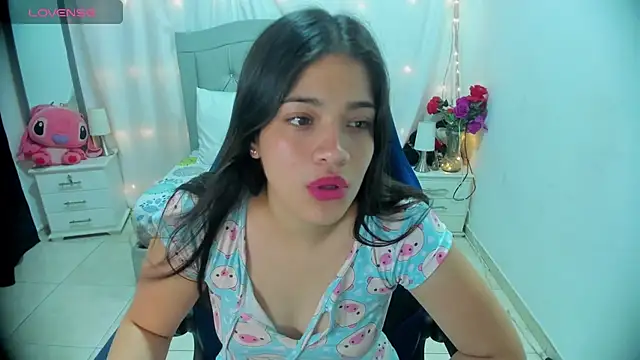 Snapshot of Alison_girl20 chatting on December 18, 2024, 10:57 pm Alison girl20 online show from December 18, 2024, 10:57 pm