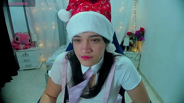 Snapshot of Alison_girl20 chatting on December 23, 2024, 8:03 pm Alison girl20 online show from December 23, 2024, 8:03 pm