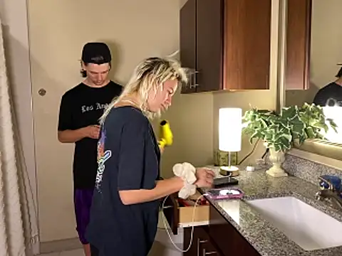 girlfriendmissy online show from March 7, 2026, 1:57 am