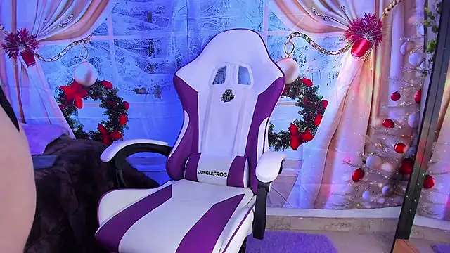 GilaKat online show from December 3, 2024, 5:09 am