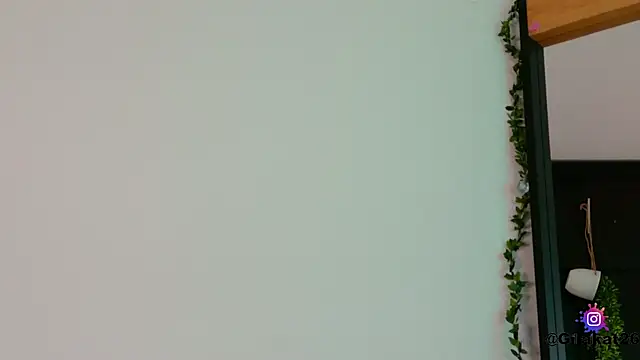 Snapshot of GilaKat chatting on January 18, 2026, 7:01 am GilaKat online show from January 18, 2026, 7:01 am