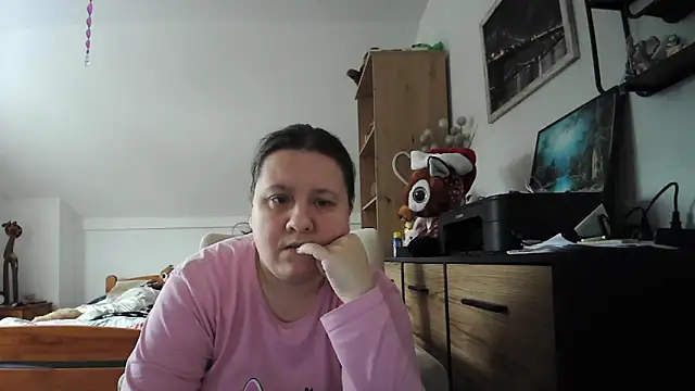 Snapshot of ReifeVenna chatting on February 3, 2026, 9:25 am ReifeVenna online show from February 3, 2026, 9:25 am