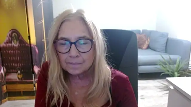 sofia xkiss online show from January 16, 2026, 2:54 pm