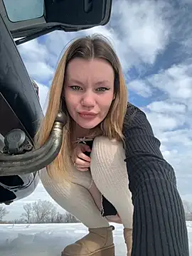 justmila online show from January 15, 2026, 12:21 pm