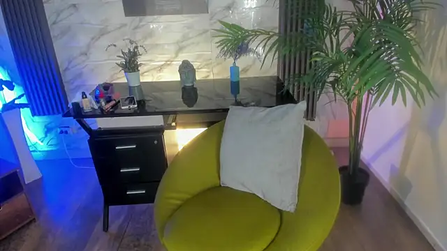 Snapshot of SofiaGomez420 chatting on February 8, 2025, 3:41 am SofiaGomez420 online show from February 8, 2025, 3:41 am