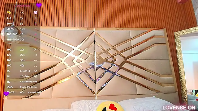 Sluttyandmature online show from March 8, 2025, 3:56 pm