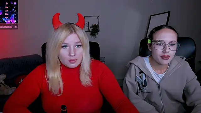 Snapshot of juli_kisss chatting on September 10, 2025, 7:25 pm juli kisss online show from September 10, 2025, 7:25 pm