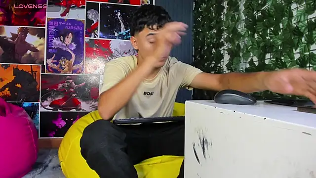 Snapshot of Austin_Cardieff chatting on February 7, 2025, 7:38 pm Austin Cardieff online show from February 7, 2025, 7:38 pm