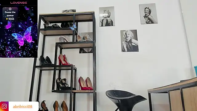 Snapshot of abril_ricci chatting on December 31, 2024, 3:45 am abril ricci online show from December 31, 2024, 3:45 am