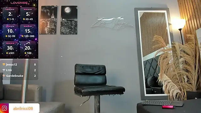 Snapshot of abril_ricci chatting on February 8, 2025, 10:39 am abril ricci online show from February 8, 2025, 10:39 am