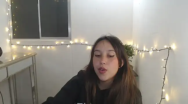 Skarlet Adams28 online show from January 24, 2025, 12:31 am