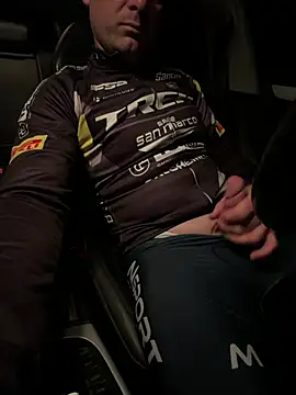 w12er online show from April 23, 2026, 6:54 pm