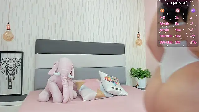 ALICESTARKK online show from January 23, 2025, 7:18 pm