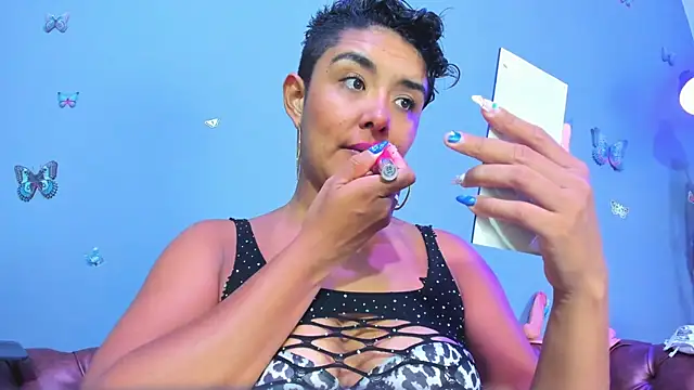 Kaira mosse online show from October 4, 2025, 10:35 am