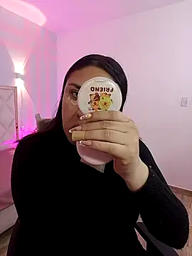 Brendda tay online show from April 2, 2026, 3:26 am