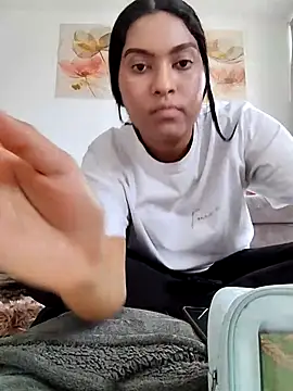 AnneteLynch online show from March 24, 2026, 9:42 pm