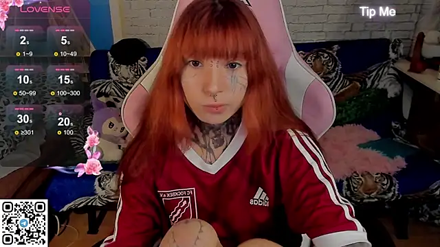 b1gBlushkk online show from October 11, 2025, 4:38 pm