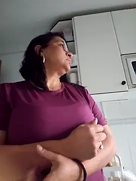 paulinaDiaz1 online show from May 3, 2026, 3:29 pm