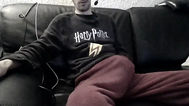 Snapshot of passif520 chatting on November 9, 2025, 10:52 pm passif520 online show from November 9, 2025, 10:52 pm