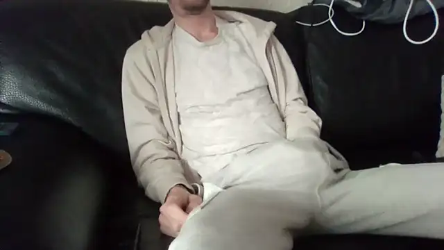 Snapshot of passif520 chatting on February 24, 2026, 8:34 am passif520 online show from February 24, 2026, 8:34 am