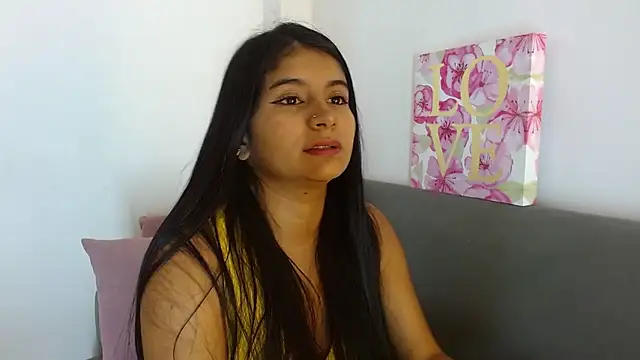 anahi  s online show from March 5, 2025, 9:04 pm