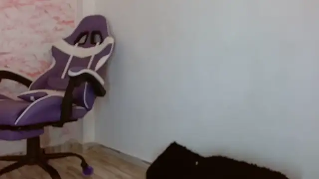 anahi  s online show from October 1, 2025, 8:37 pm