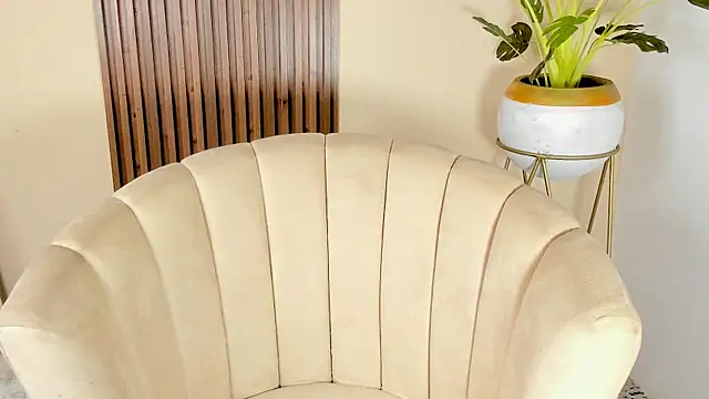 Snapshot of kenayfox chatting on December 3, 2024, 2:16 pm kenayfox online show from December 3, 2024, 2:16 pm