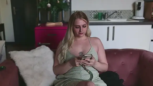 ce leste   online show from December 17, 2024, 10:44 am